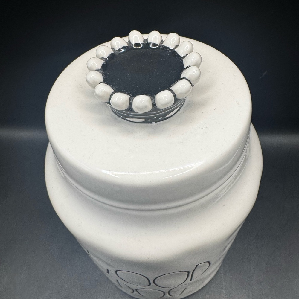 Rae Dunn Artisan Collection Ceramic Dog Treats Canister w/Crown Lid 9-1/2" - Picture 4 of 15
